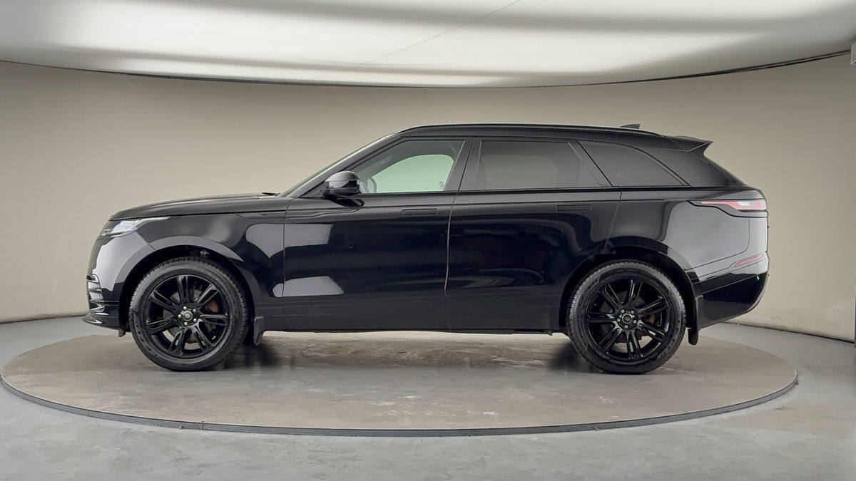 Land Rover Range Rover Velar Image 15