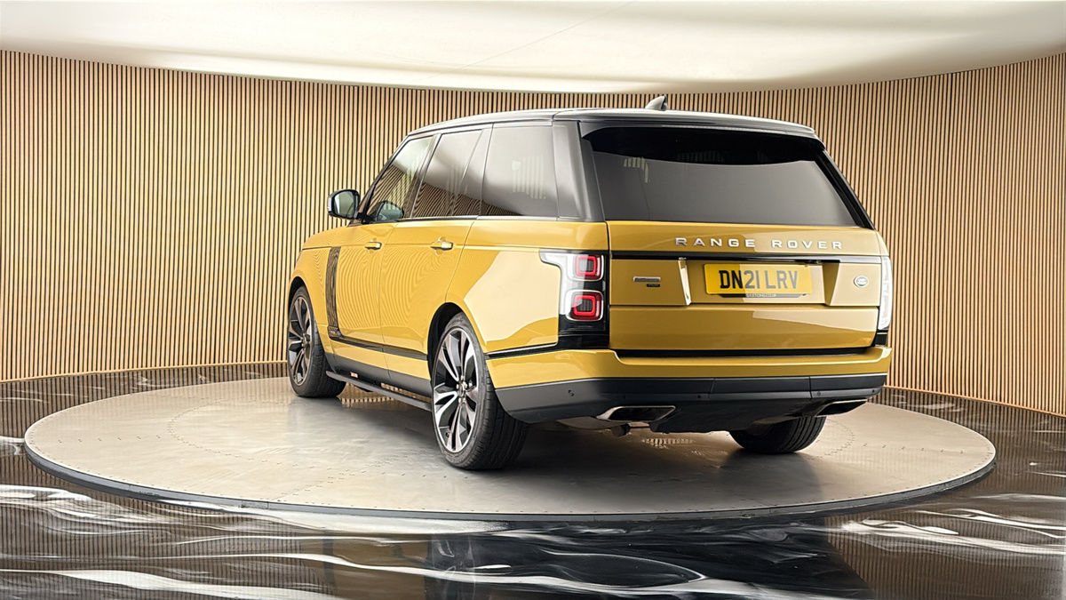 More views of Land Rover Range Rover