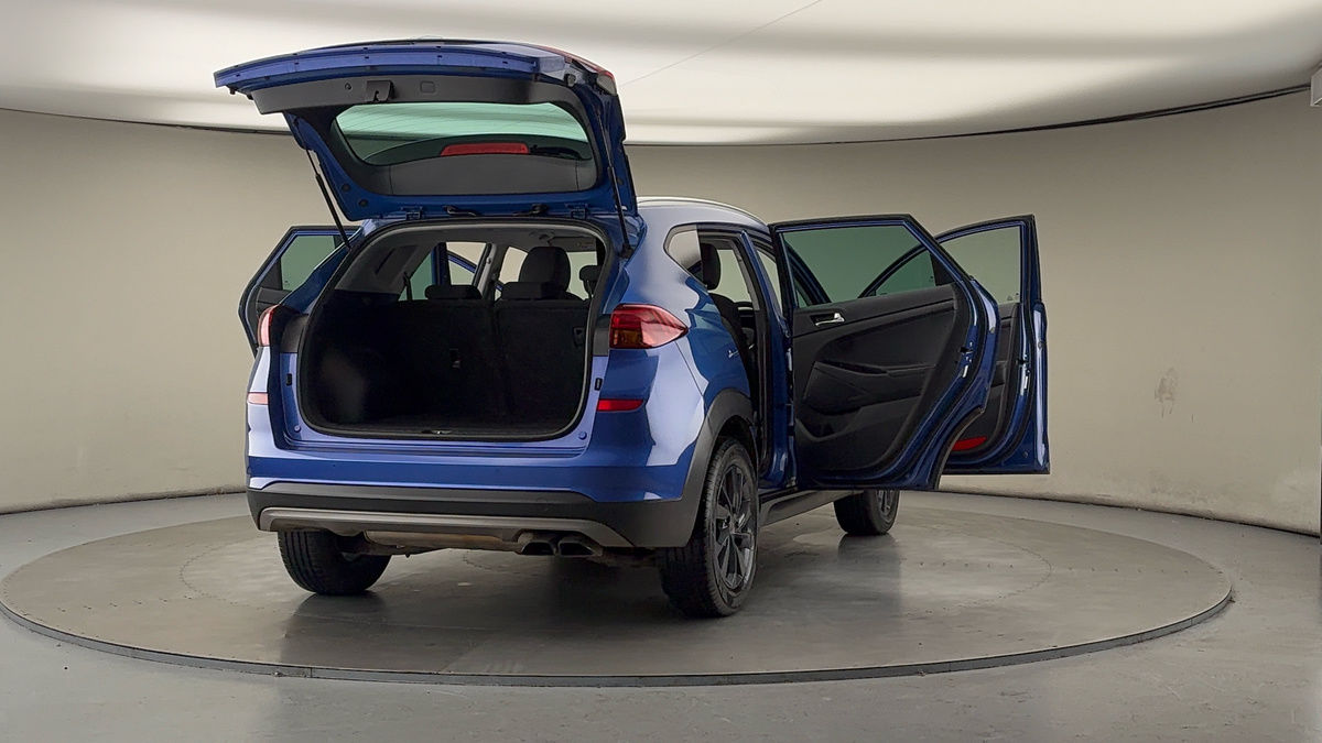 More views of Hyundai TUCSON