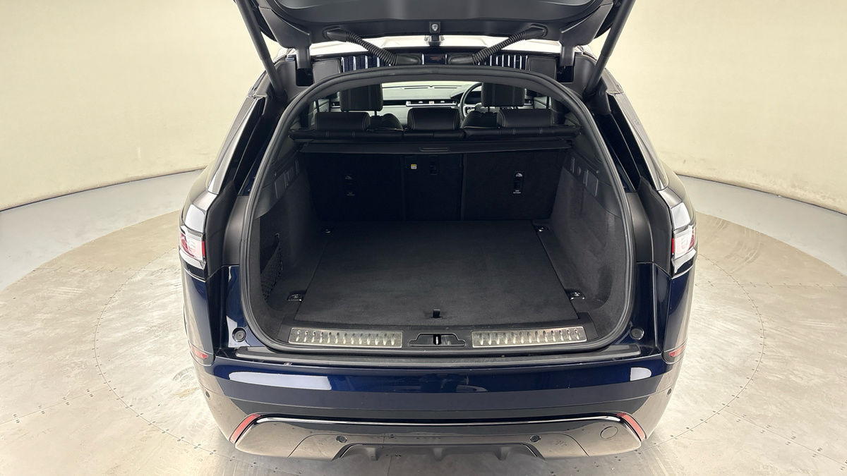Land Rover Range Rover Velar Image 17