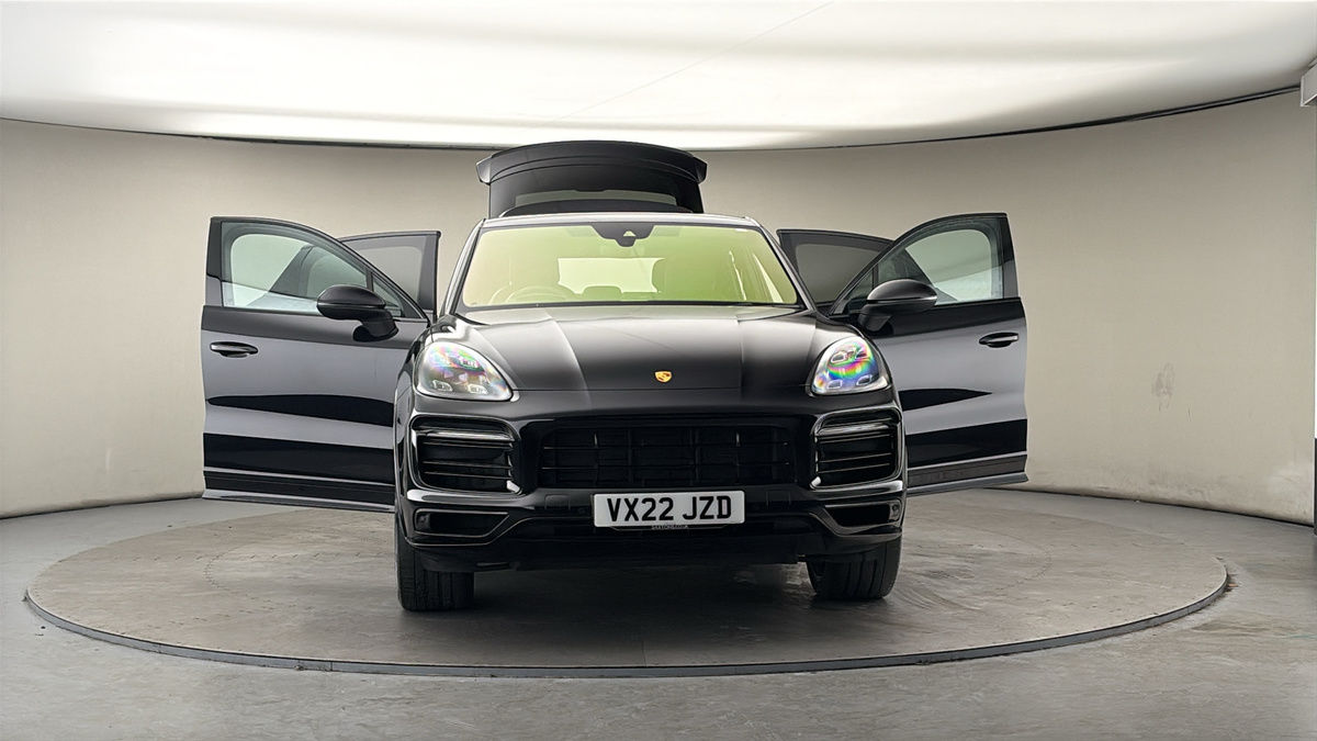 More views of Porsche Cayenne
