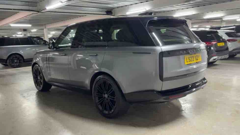 More views of Land Rover Range Rover