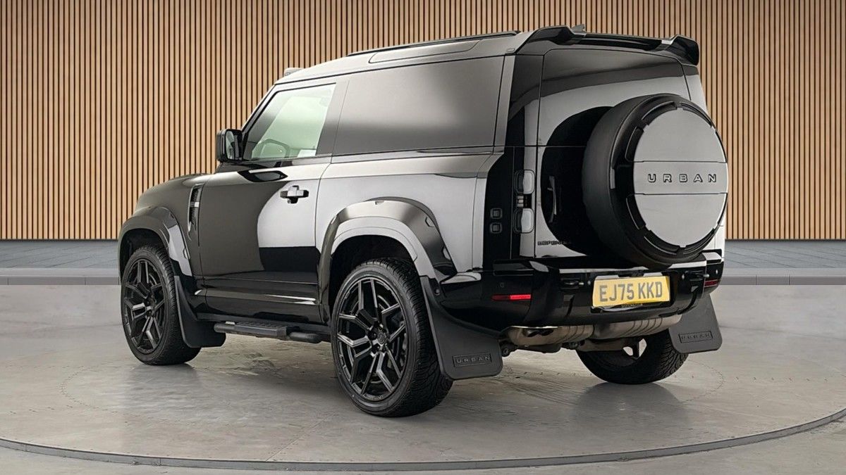Land Rover Defender 90 Urban Image 2