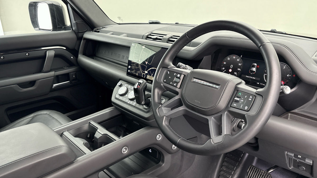 Land Rover Defender 110 Urban Image 5
