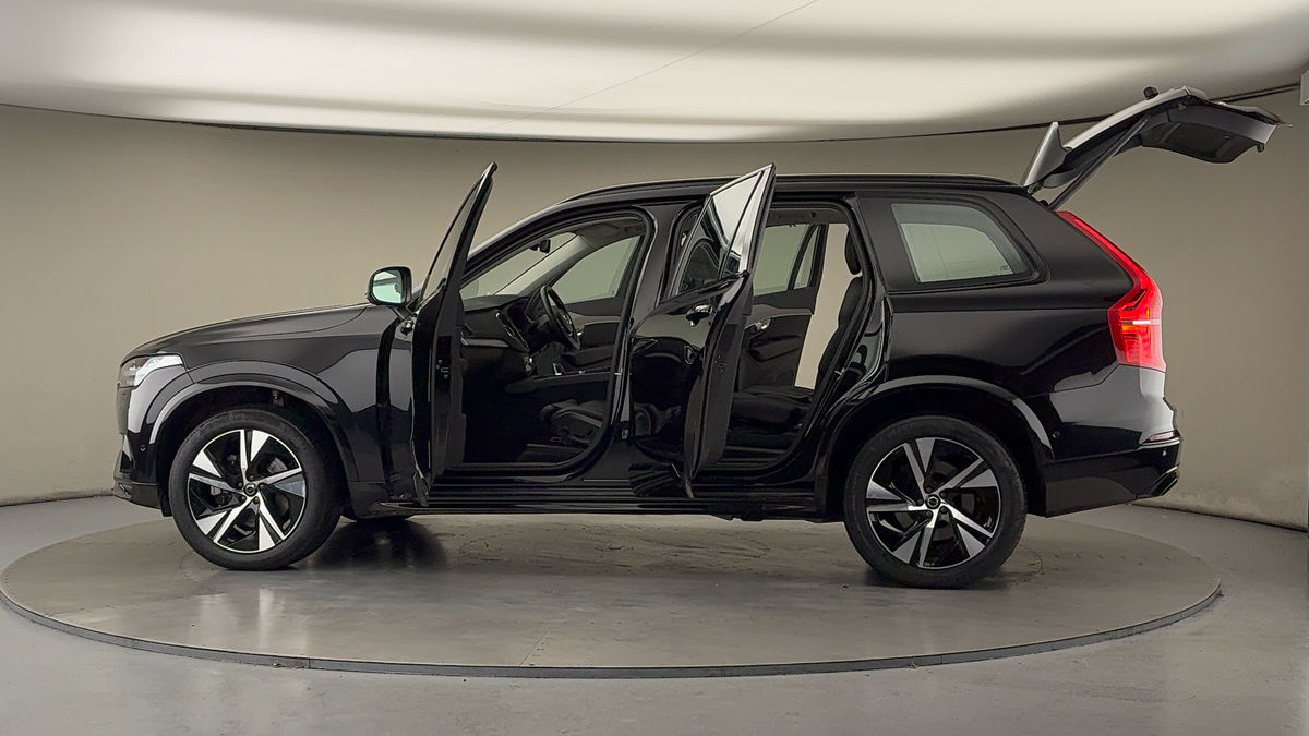 More views of Volvo XC90