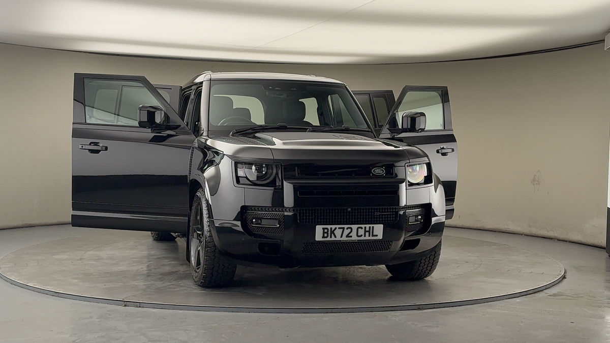 More views of Land Rover Defender 110