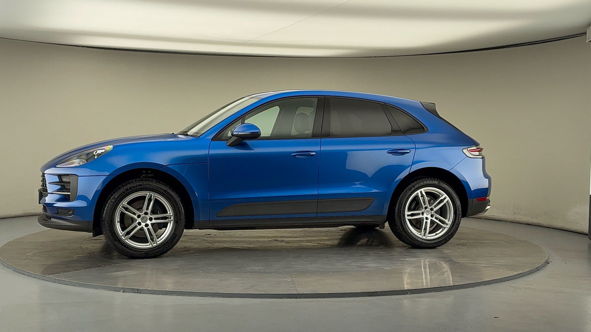 More views of Porsche Macan