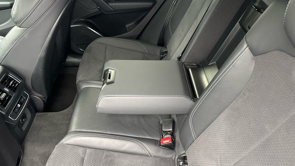 Audi Q5 Image 9
