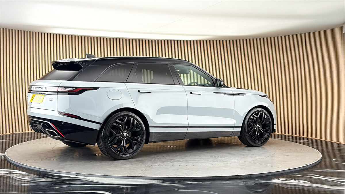 More views of Land Rover Range Rover Velar