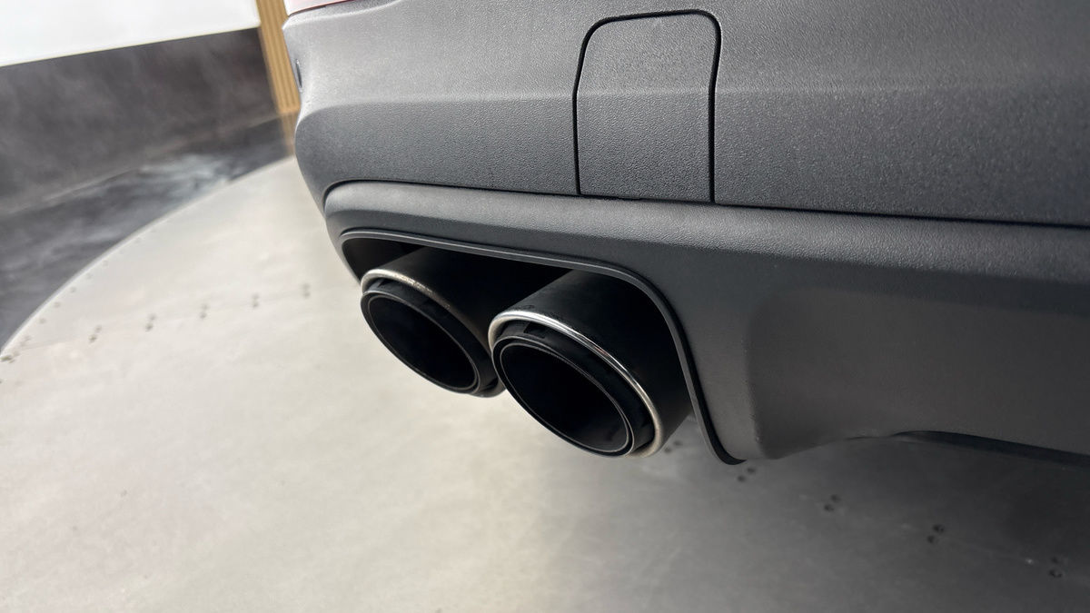 Porsche Cayenne Image 43