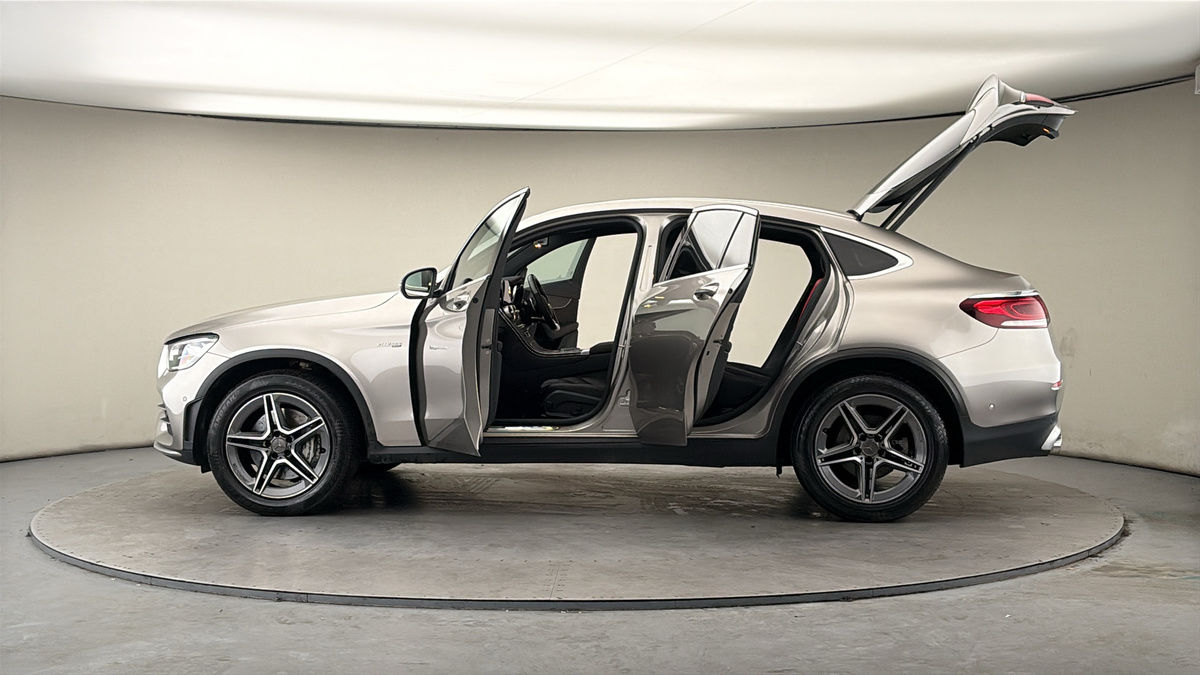 More views of Mercedes-Benz GLC