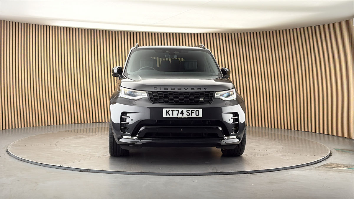 More views of Land Rover Discovery