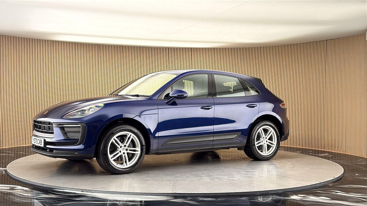 More views of Porsche Macan