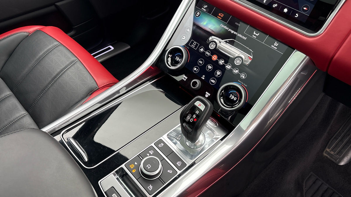 Land Rover Range Rover Sport Image 18