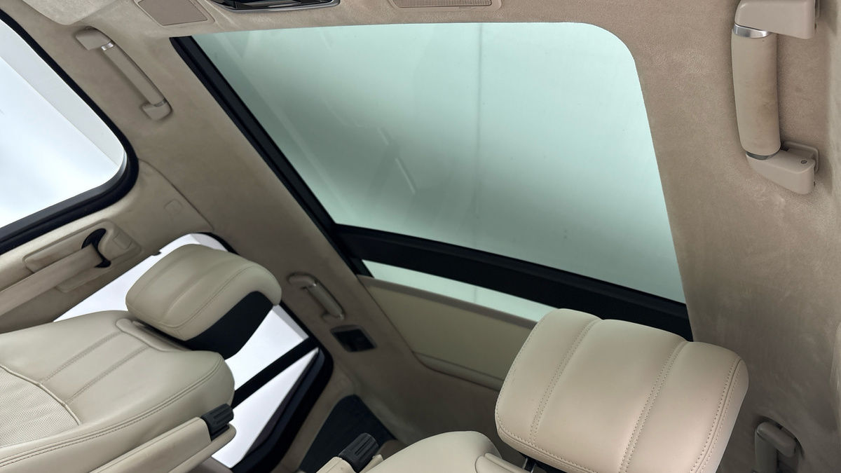 Land Rover Range Rover Image 6