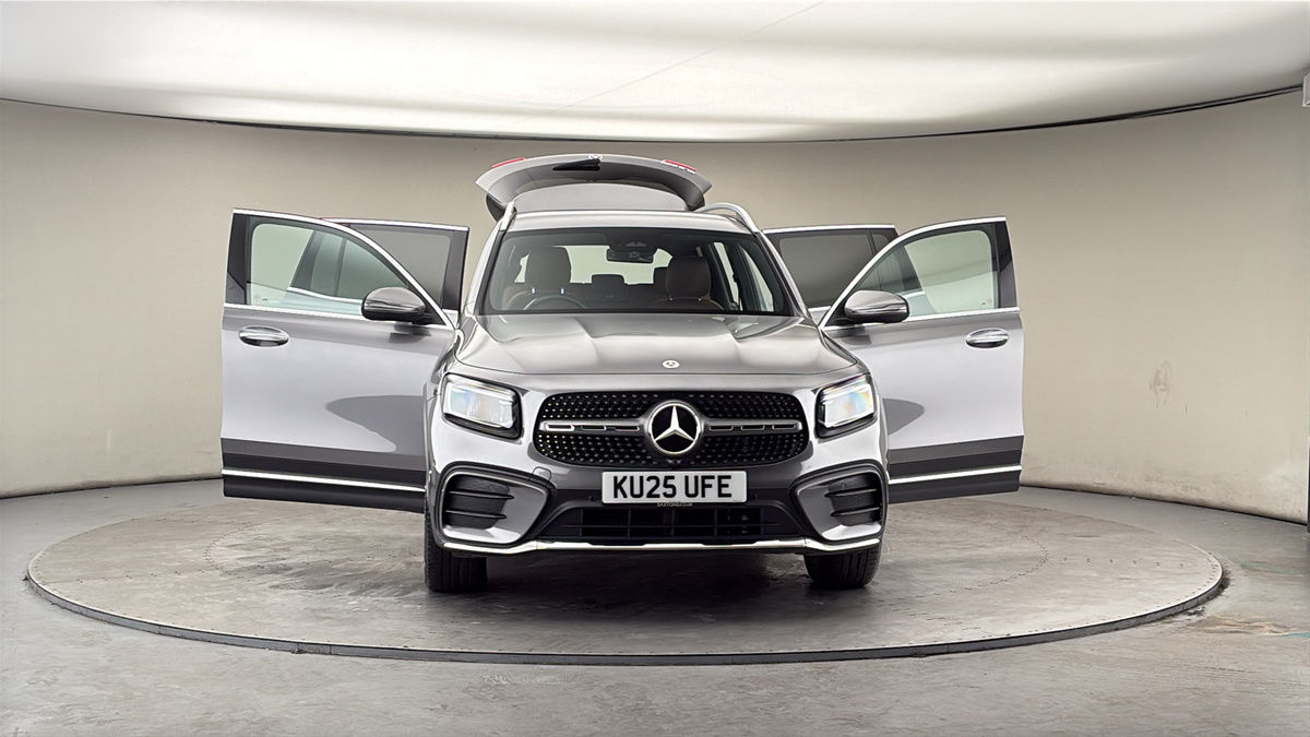 More views of Mercedes-Benz GLB