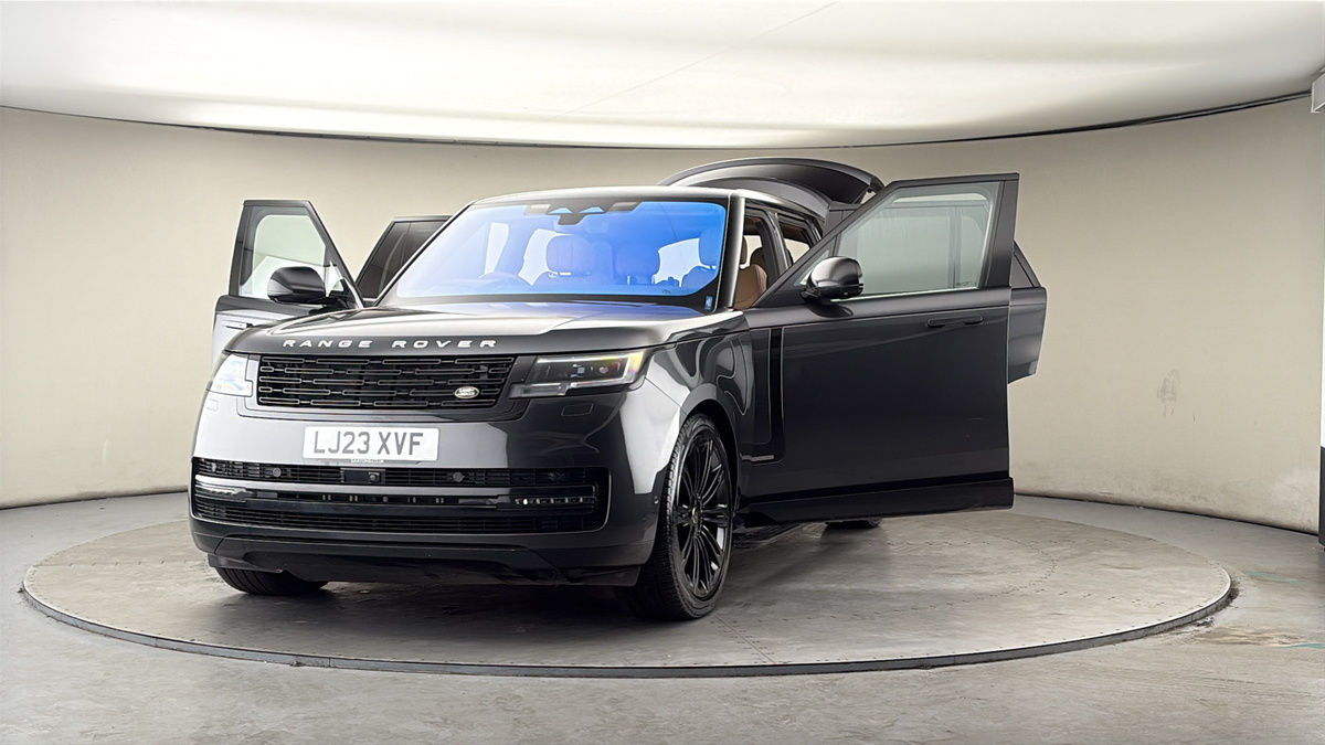 More views of Land Rover Range Rover