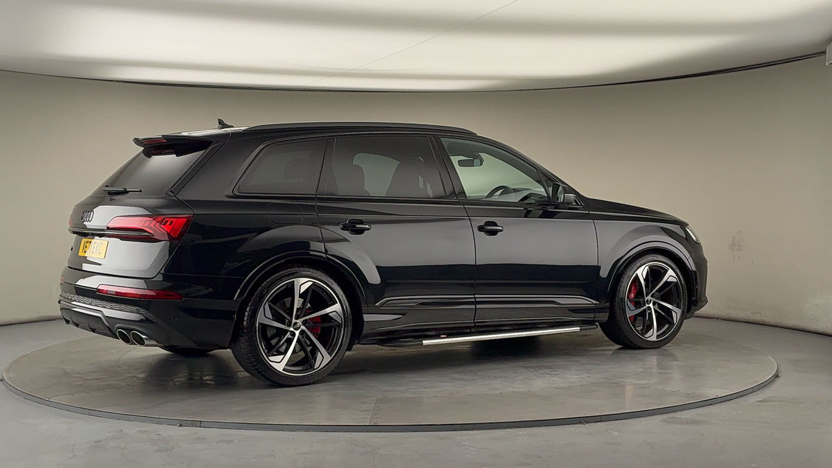 More views of Audi SQ7