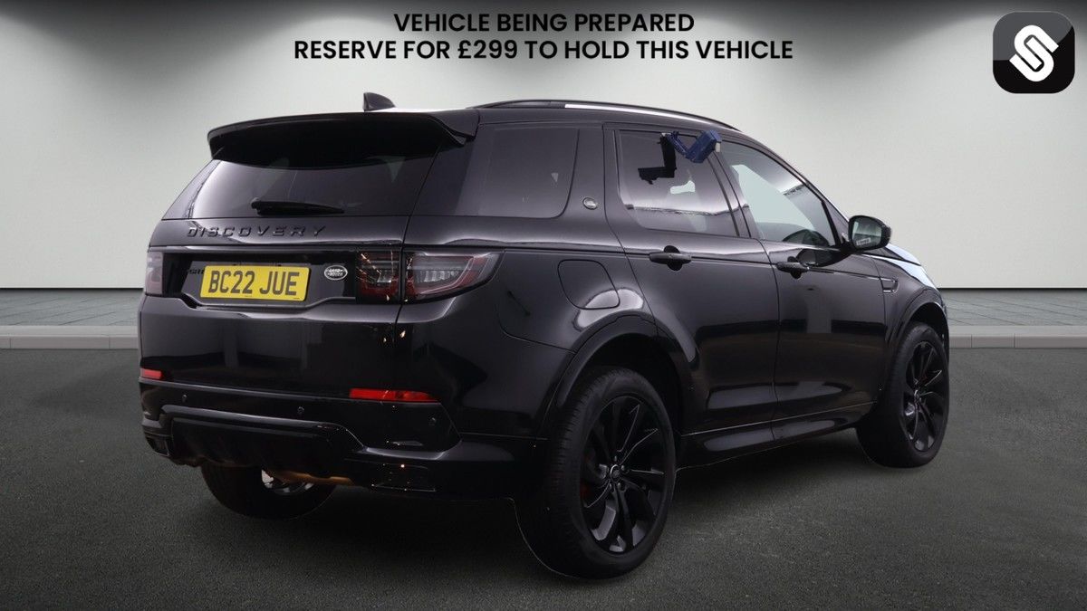 Land Rover Discovery Sport Image 4