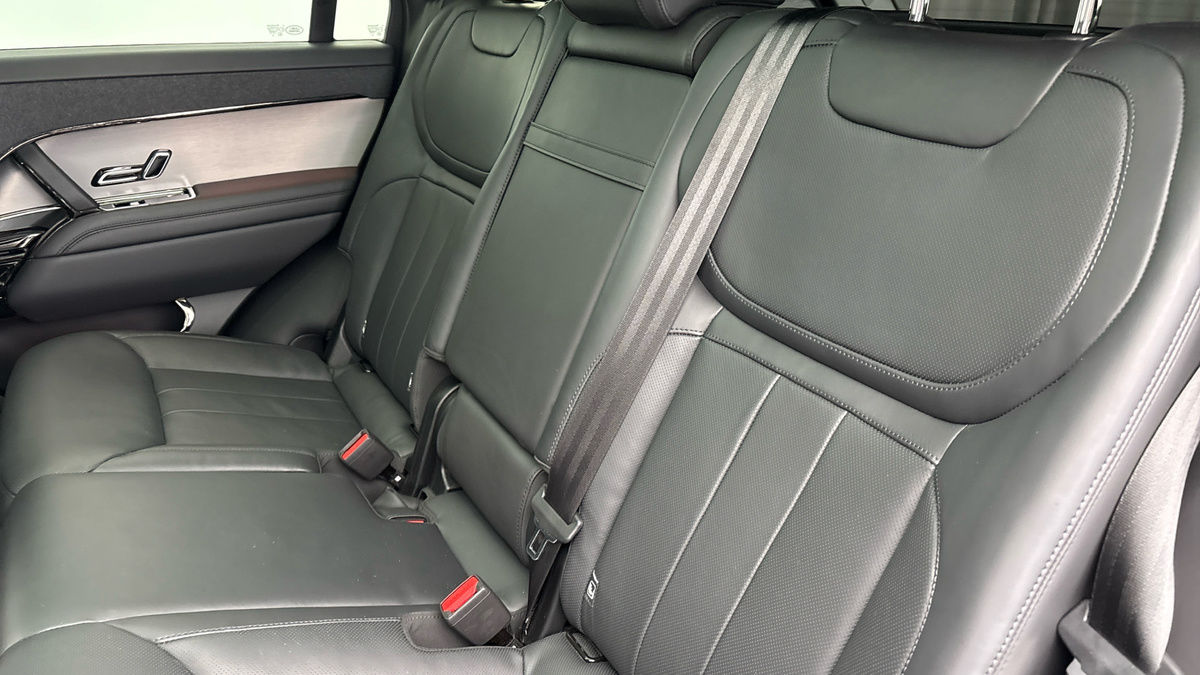 Land Rover Range Rover Sport Image 8