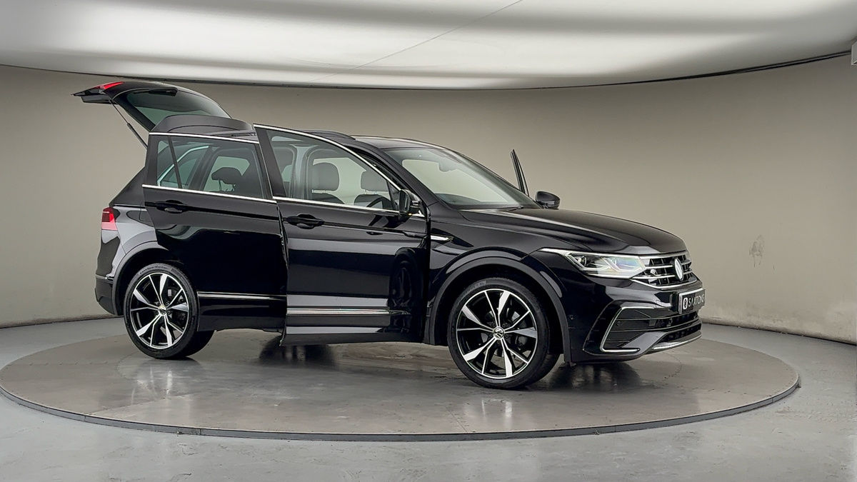 More views of Volkswagen Tiguan