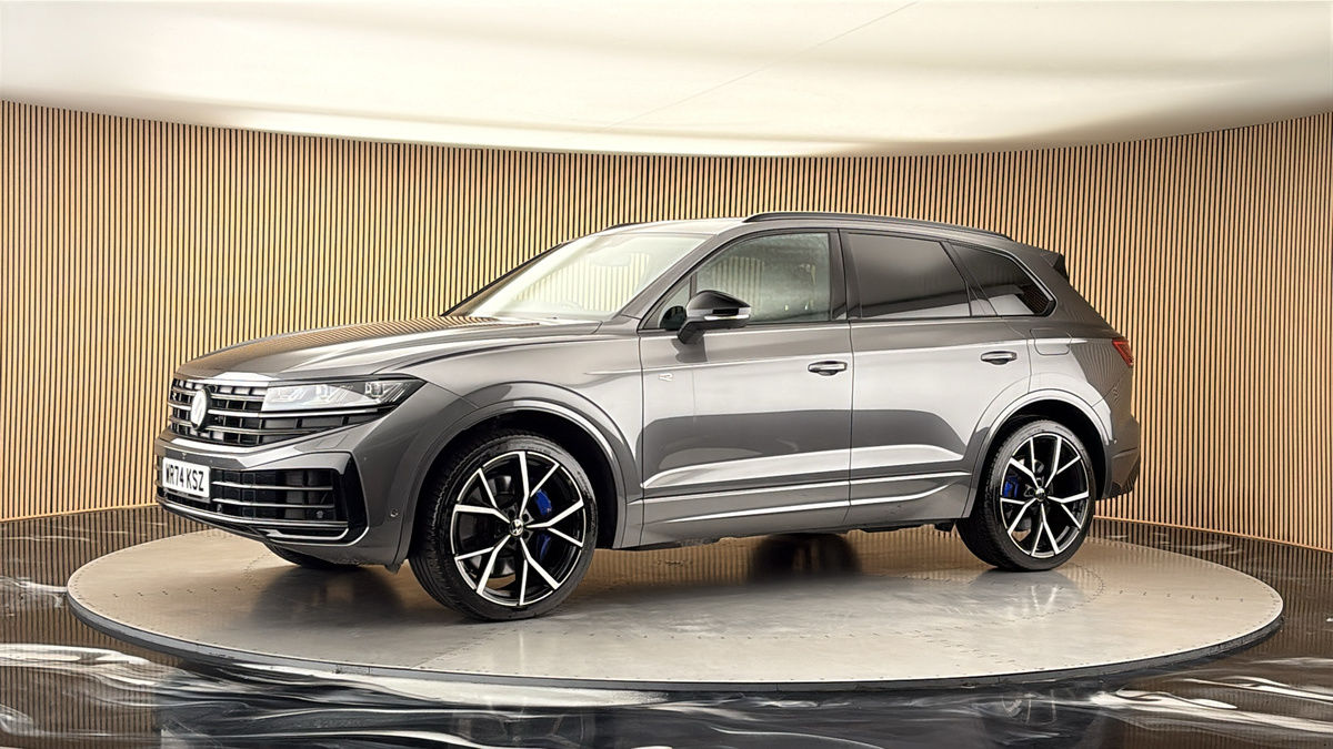 More views of Volkswagen Touareg