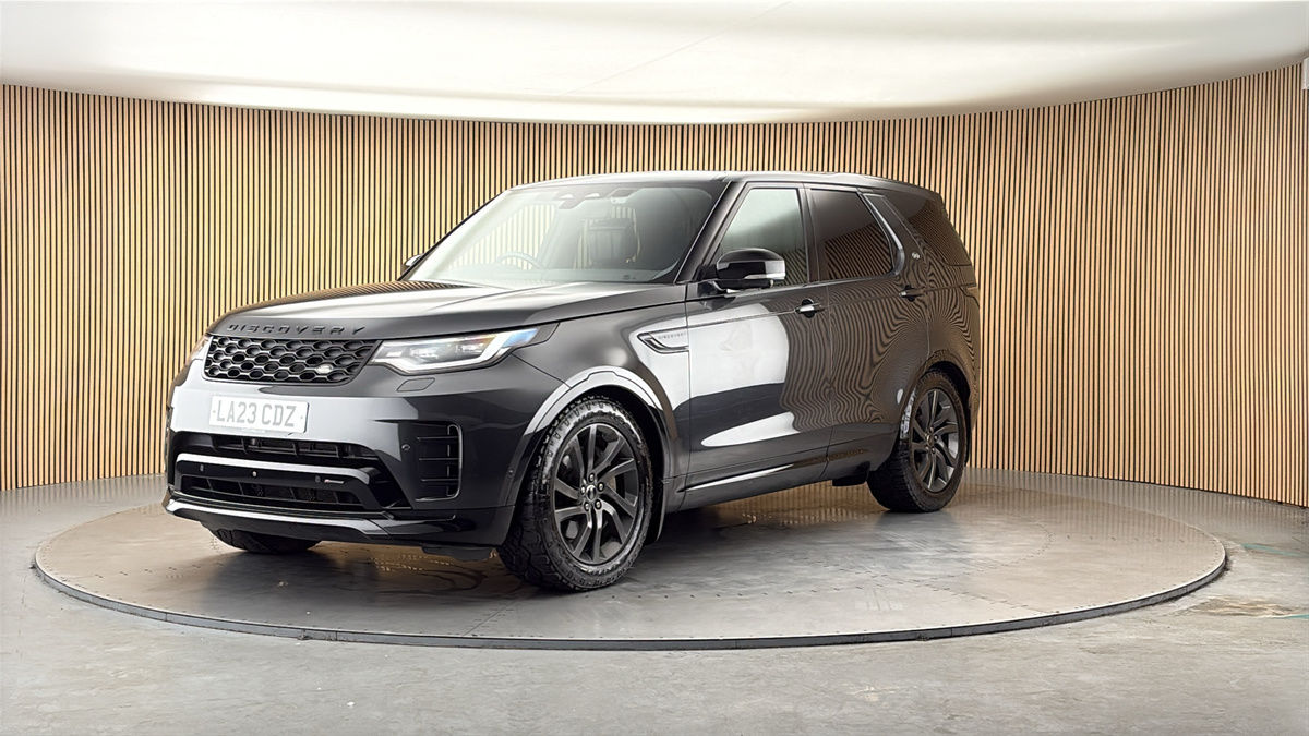 More views of Land Rover Discovery