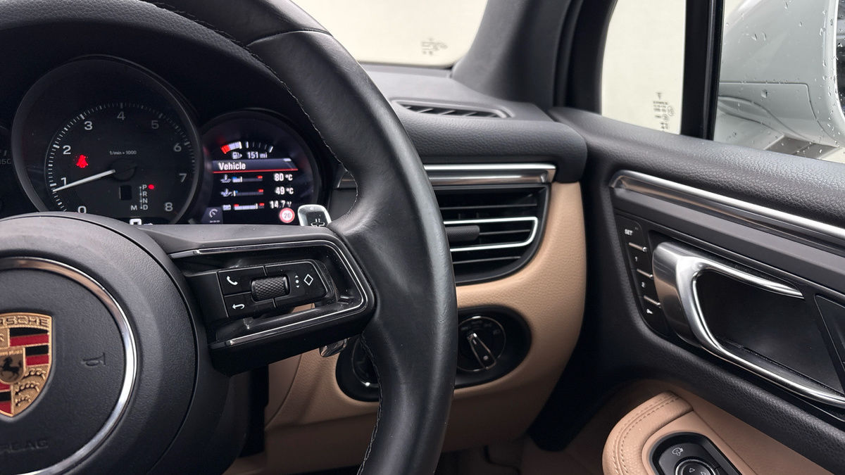 Porsche Macan Image 14