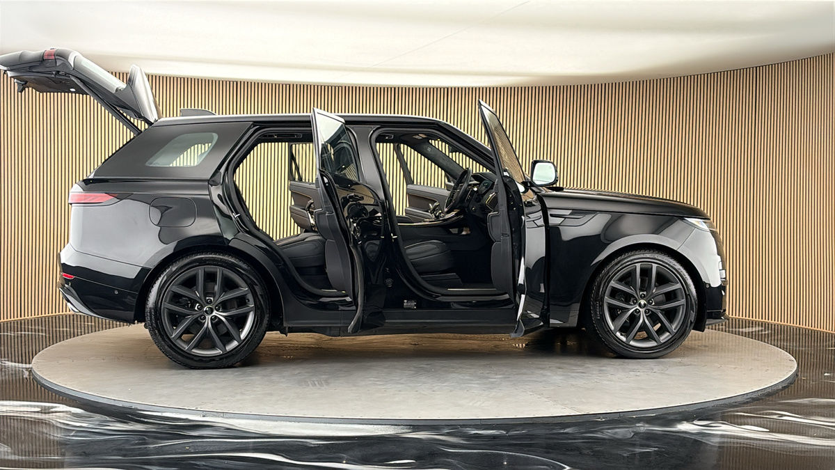 More views of Land Rover Range Rover Sport