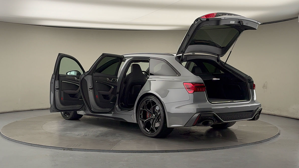 More views of Audi RS6 Avant