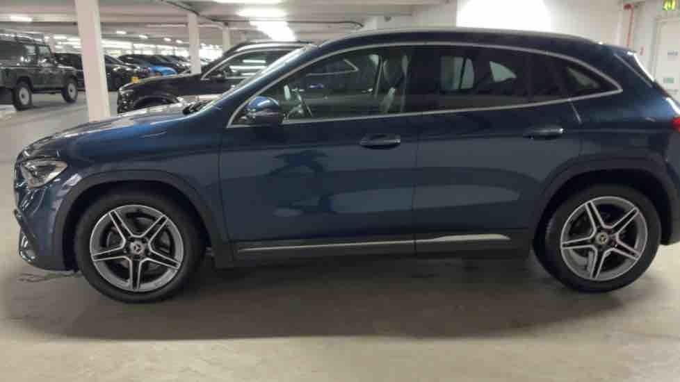 More views of Mercedes-Benz GLA