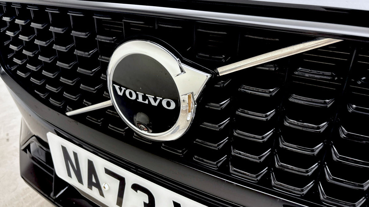 Volvo S60 Image 24