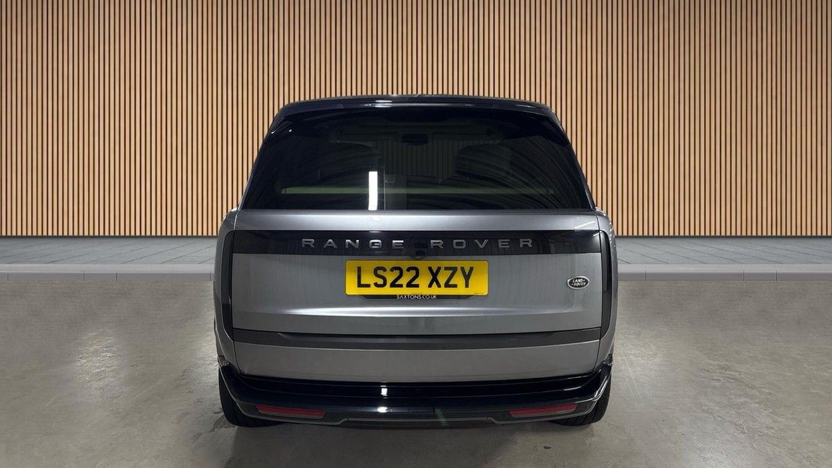 More views of Land Rover Range Rover