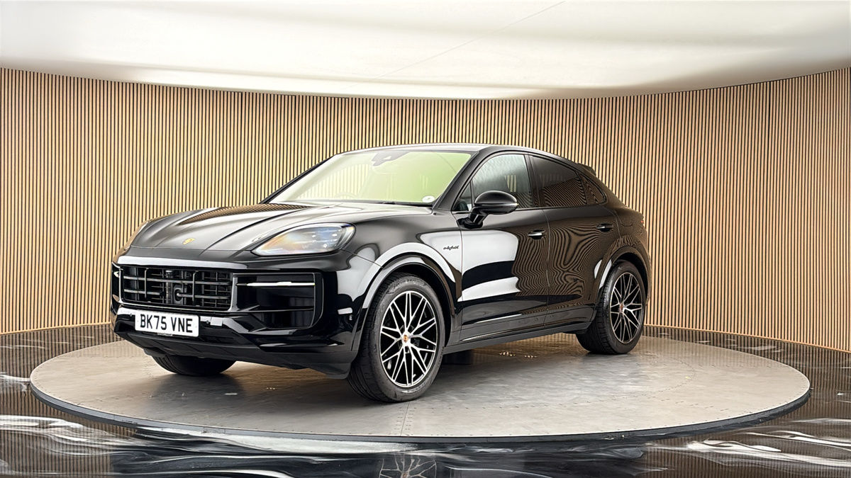 More views of Porsche Cayenne