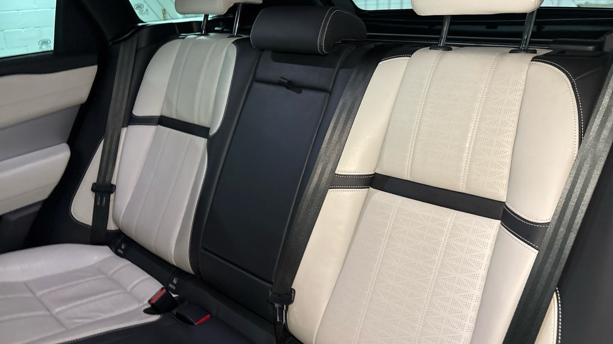 Land Rover Range Rover Velar Image 8