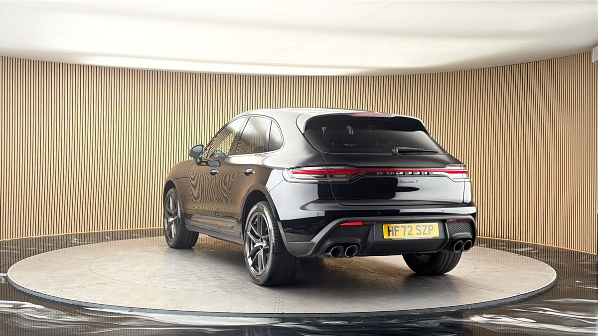 More views of Porsche Macan