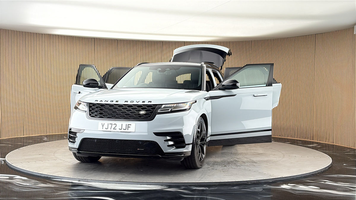 More views of Land Rover Range Rover Velar