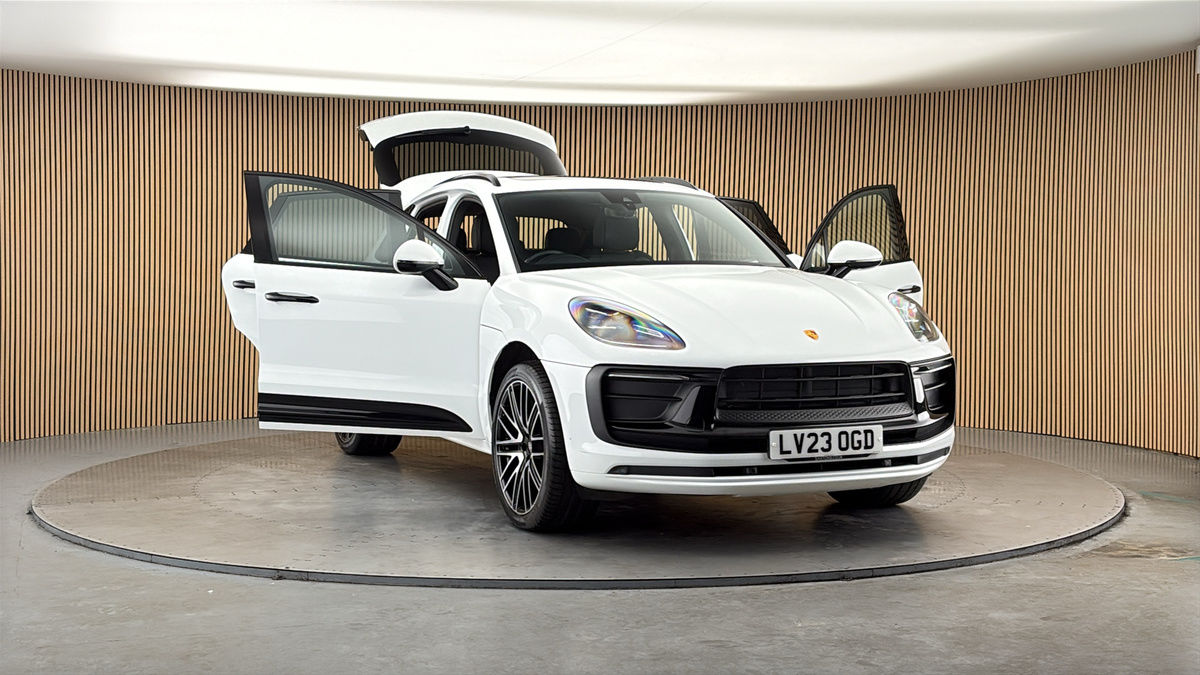 More views of Porsche Macan