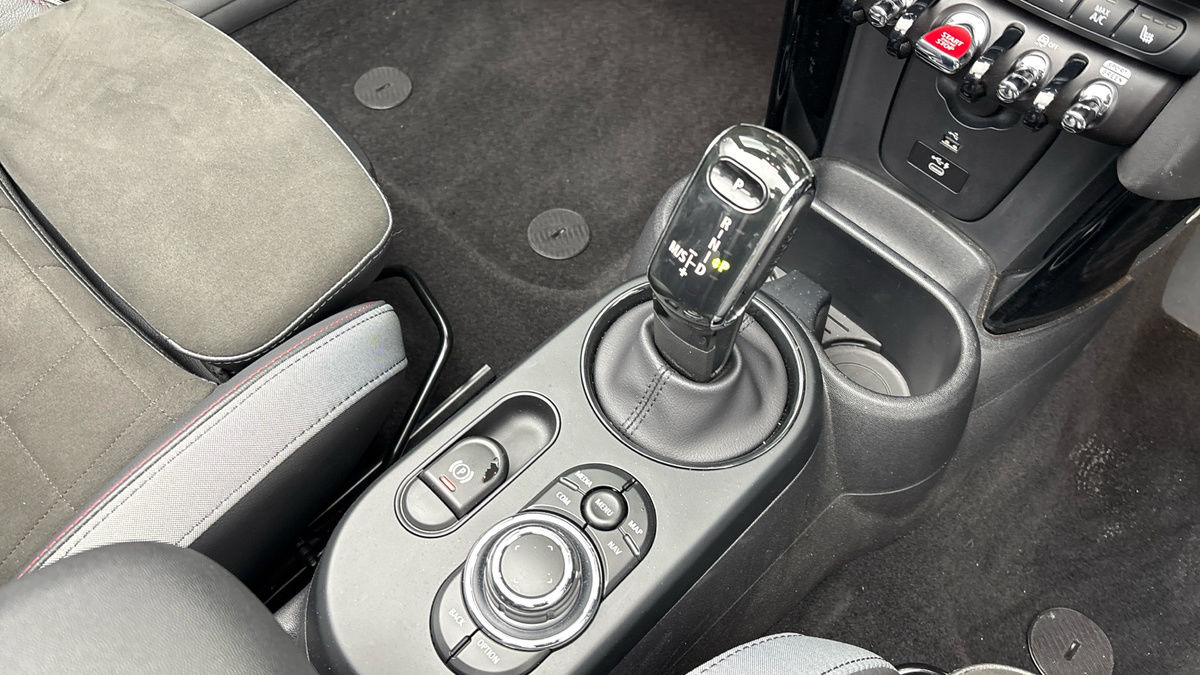 MINI Convertible Image 9