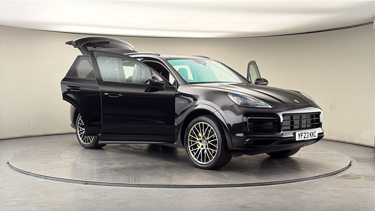 More views of Porsche Cayenne