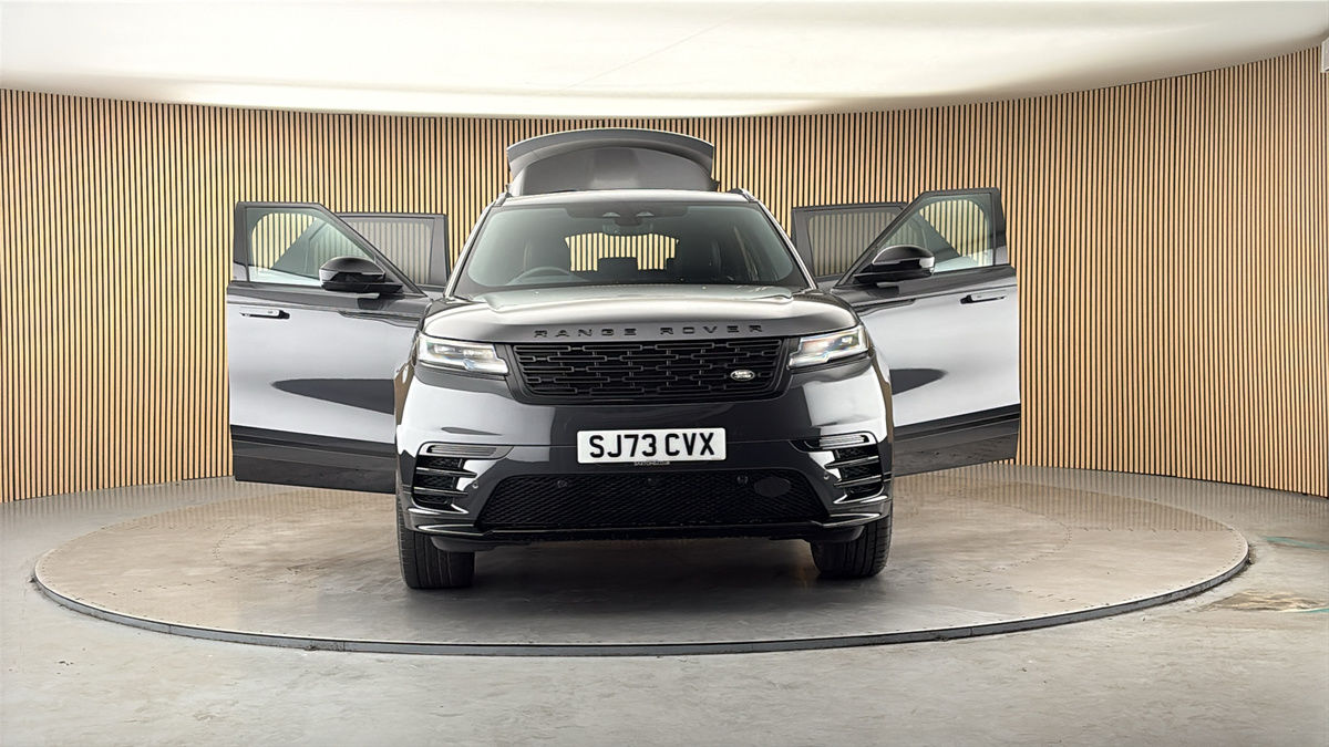 More views of Land Rover Range Rover Velar