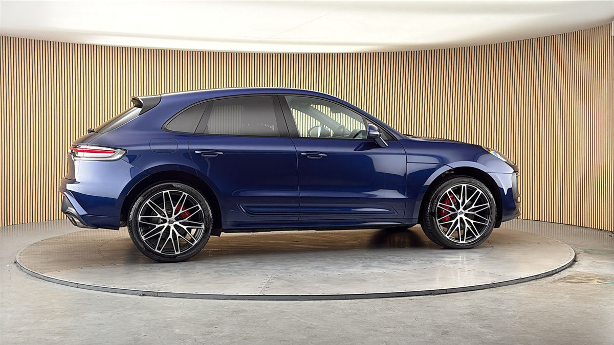 More views of Porsche Macan