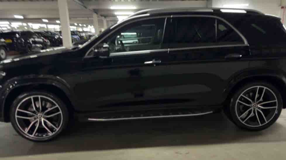 More views of Mercedes-Benz GLE