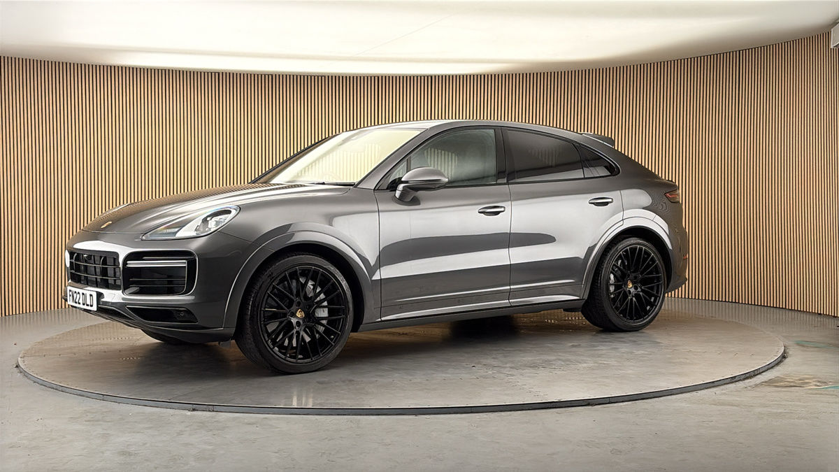 More views of Porsche Cayenne
