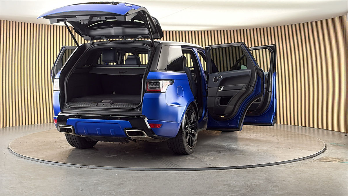 More views of Land Rover Range Rover Sport