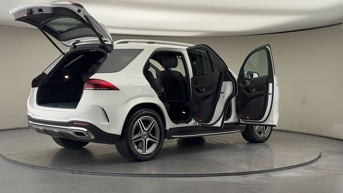 More views of Mercedes-Benz GLE