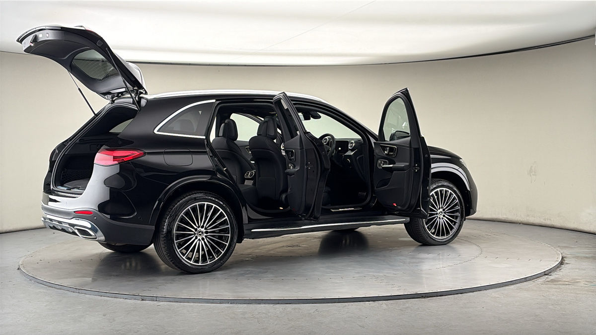 More views of Mercedes-Benz GLC