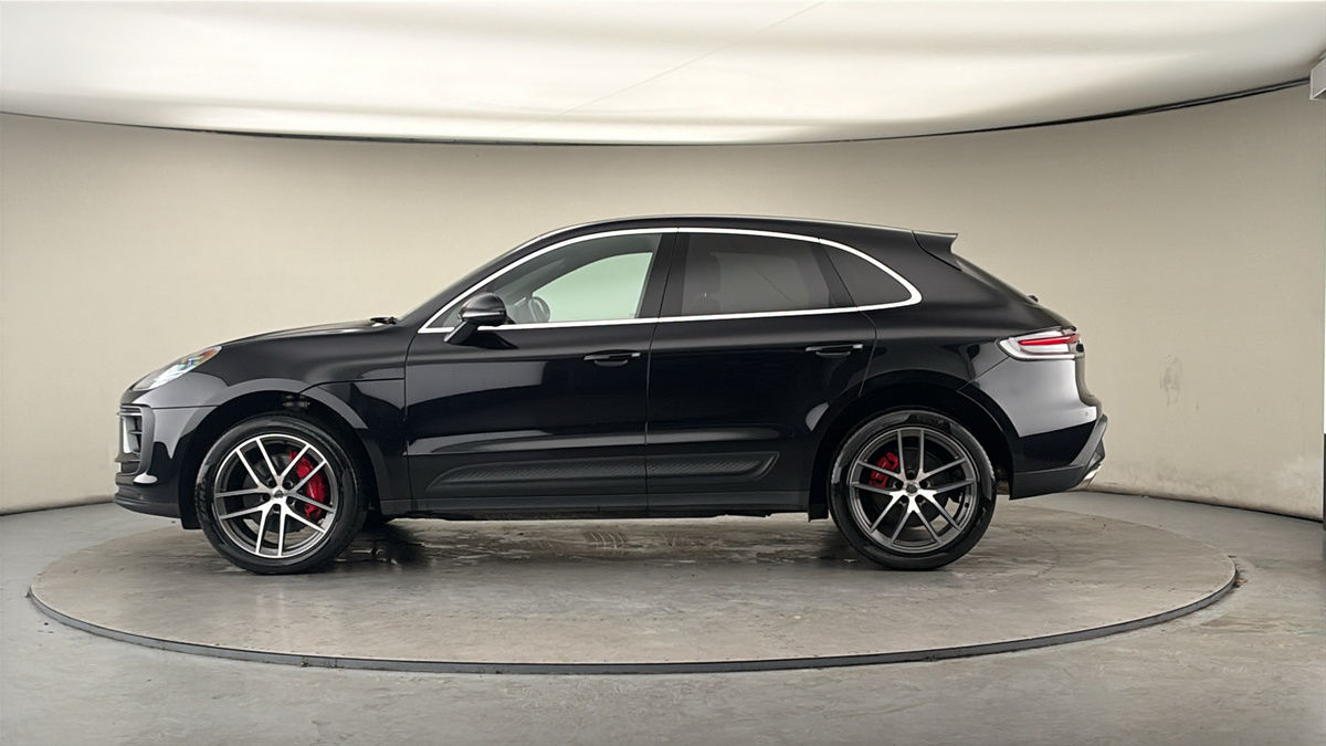 Porsche Macan Image 15