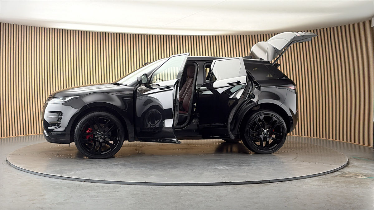 More views of Land Rover Range Rover Evoque