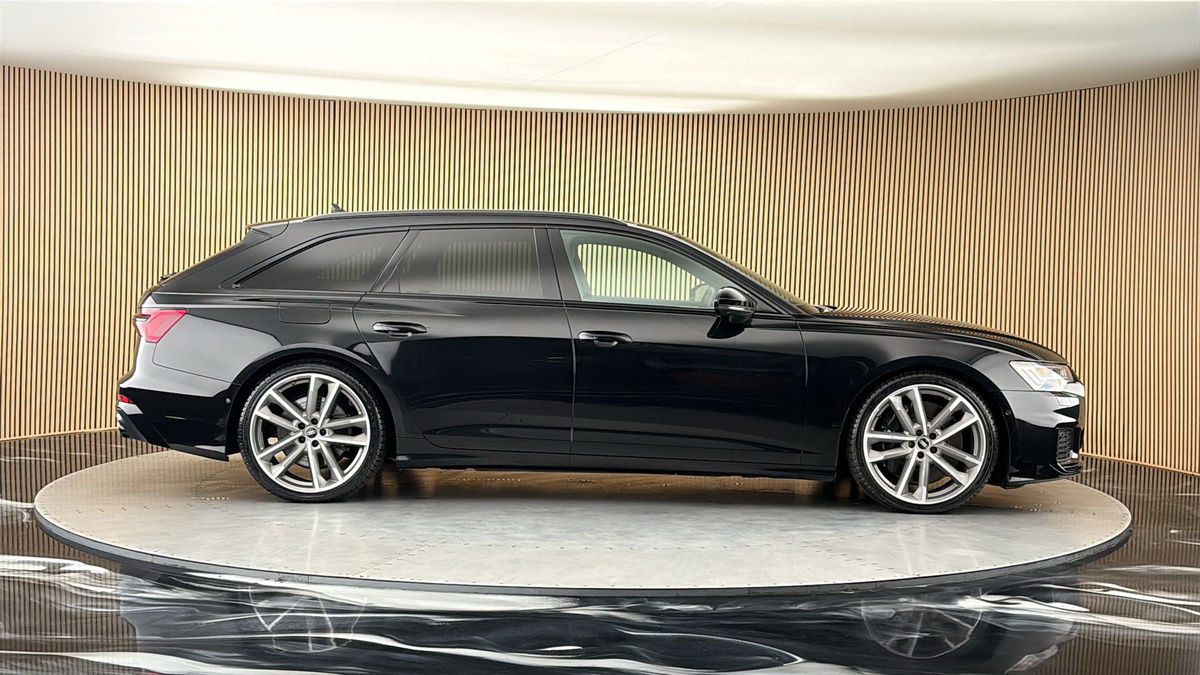 Audi S6 Avant Image 16